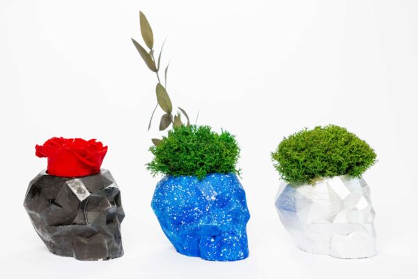 3D Concrete Vase with Rose - Image 4