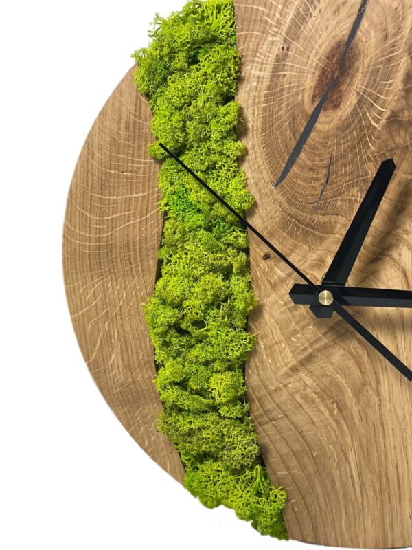 Watch with Wood and Moss - Image 2