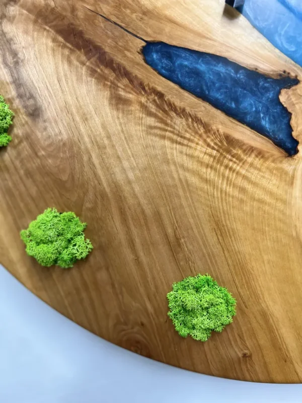 Wooden Watch with Iceland Moss and Epoxy - Image 6