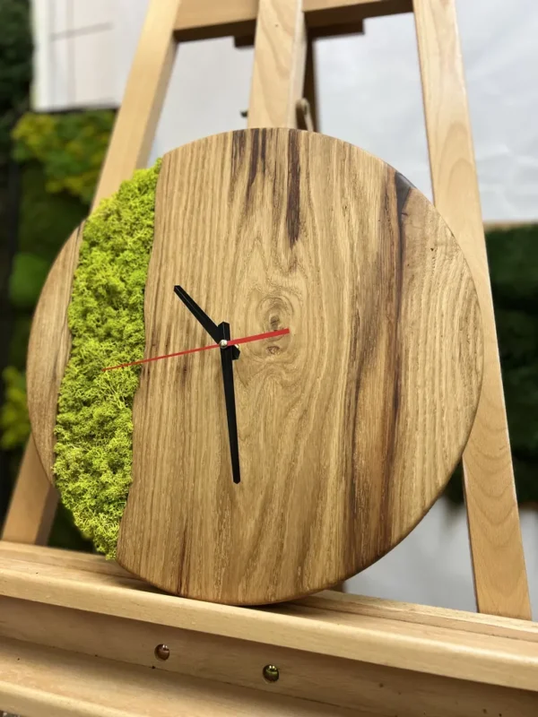 Watch with Wood and Moss - Image 3