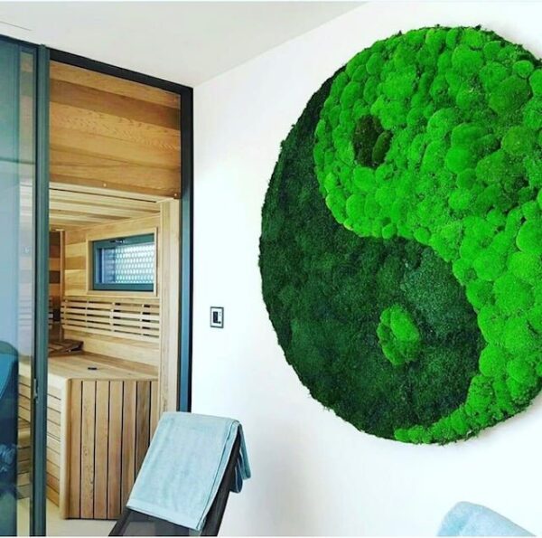 Round Moss Wall Art Yin Yang - Image 2