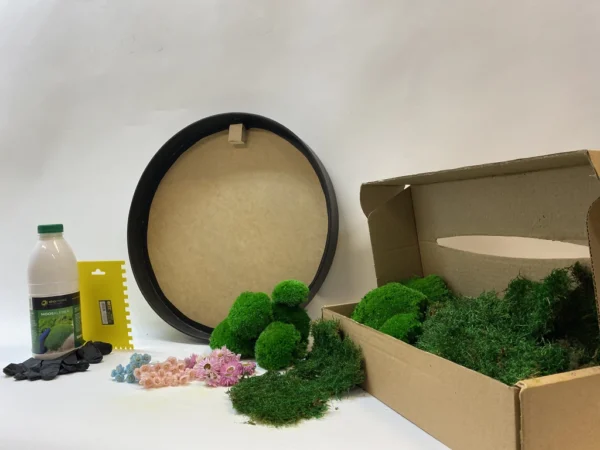 DIY Round Moss Wall Art Kit – Dried Flowers - Image 4