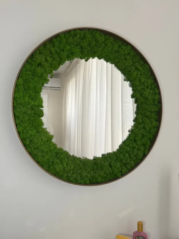 Round Mirror with Iceland Moss – Nature Edition - Image 3