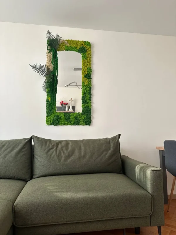 Moss Mirror with Iceland Moss and Plants - Image 4