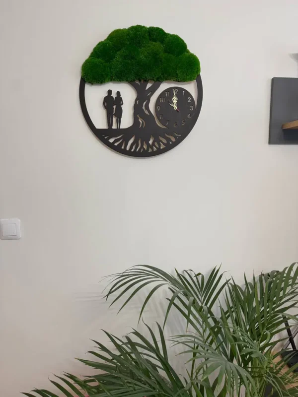 Moss Wall Clock Tree of Life with Couple - Image 5