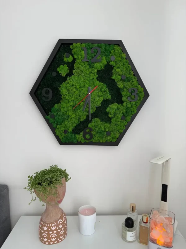 Hexagon Moss Wall Clock Natural Mix - Image 4