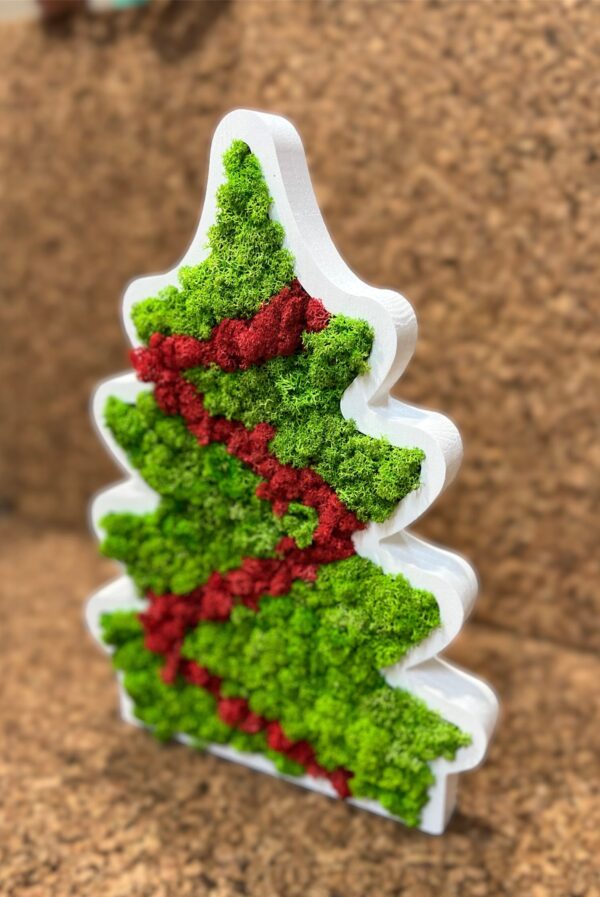 Decorative Christmas Tree with Reindeer Moss and Flat Moss - Image 14