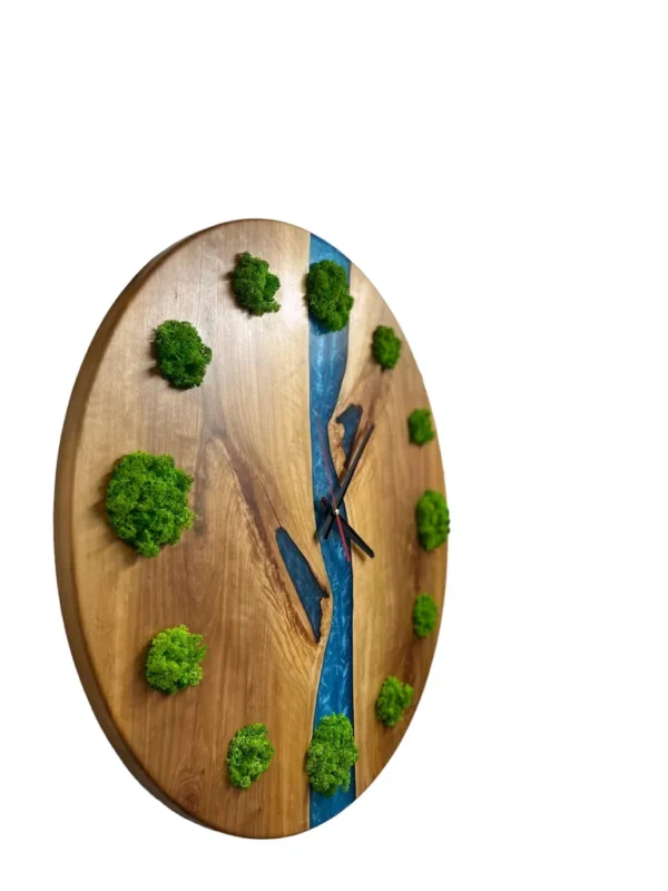 Wooden Watch with Iceland Moss and Epoxy - Image 2